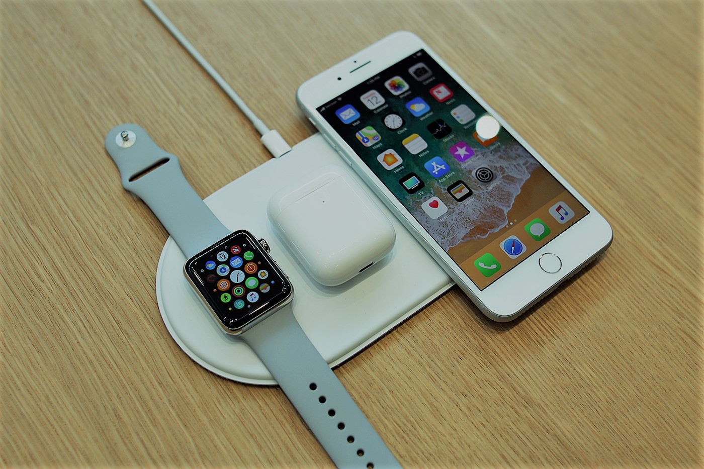 Apple Airpower Wireless Charging Mat For Iphone Apple Watch And Ipods